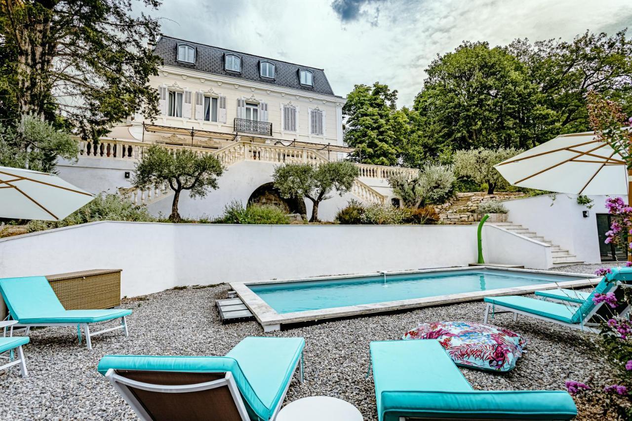 Bed and Breakfast Manoir d'Amaury - Chambre d hôtes à Gréoux-les-Bains Extérieur photo